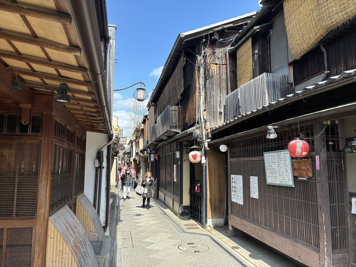 moo runner tweet media