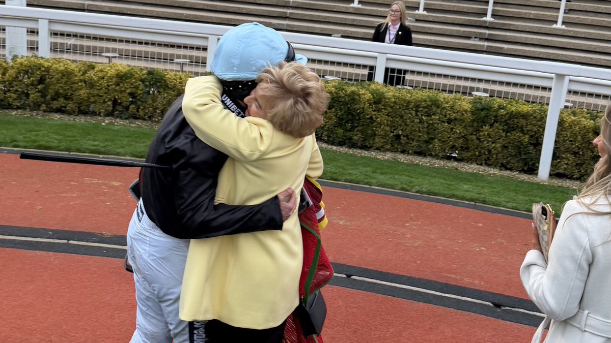 James Bowen tweet media