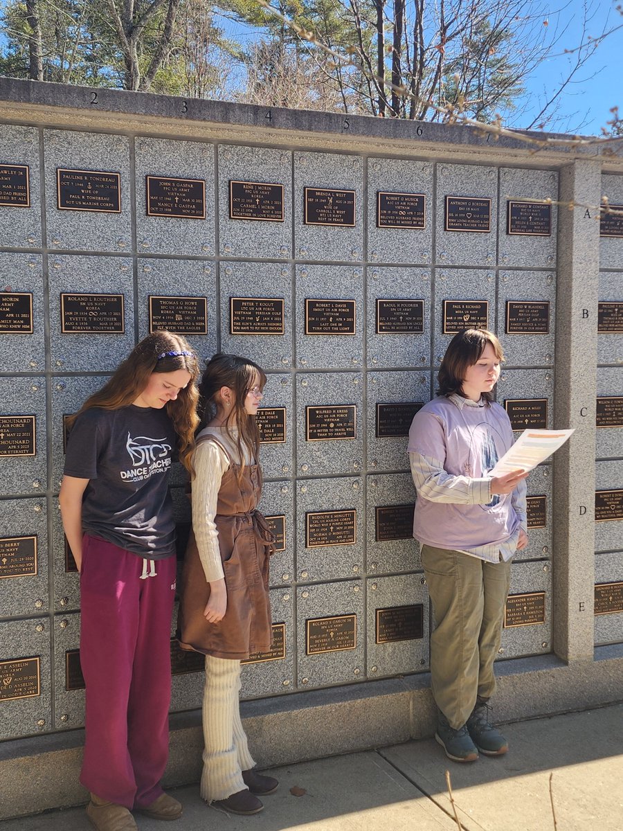 As part of the @NationalHistoryDay "Untold Stories" project, Ss delivered eulogies for two #NH heroes who served in the <a href="/USMC/">U.S. Marines</a> during WWII: Cpl. Rudolph E Miniutti and Col. Reginald G Walker, Jr. 

 #NationalHistoryDay #UntoldStories #NHVeterans #NHEd #603Vets WWII #USMC #SemperFi