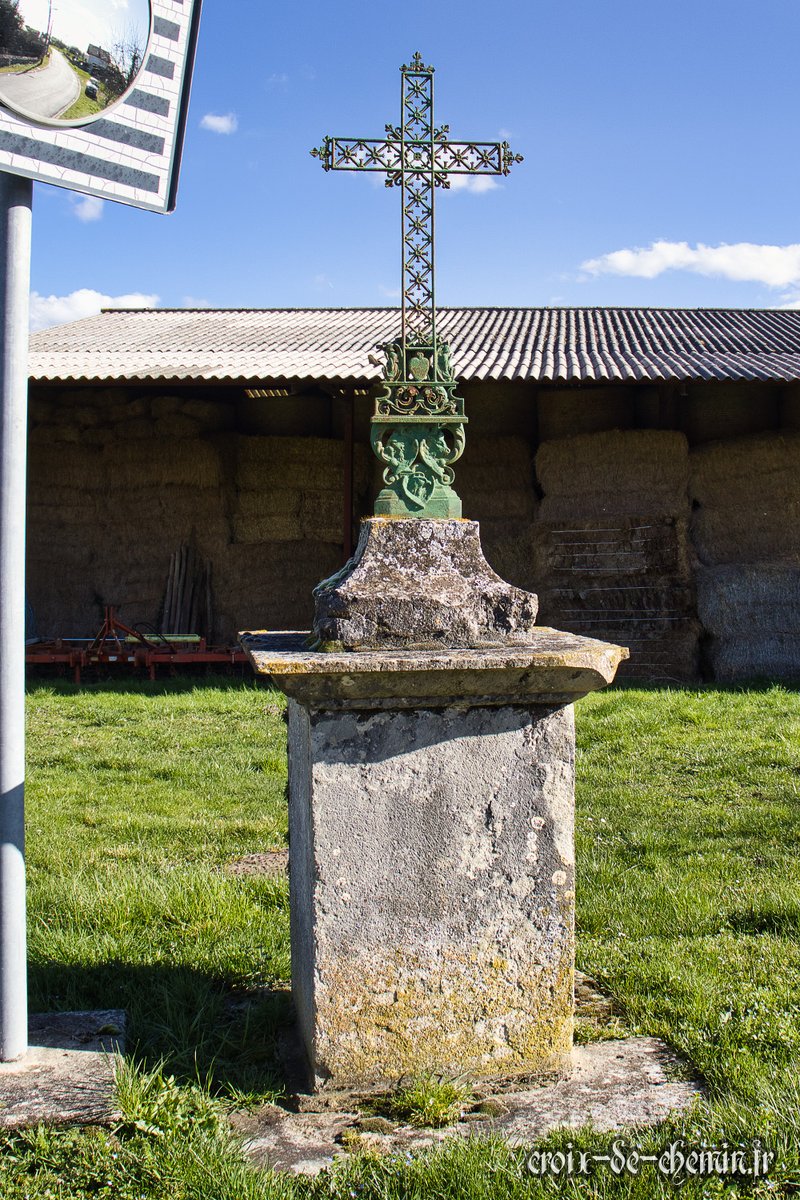 Croix de Chemin tweet media