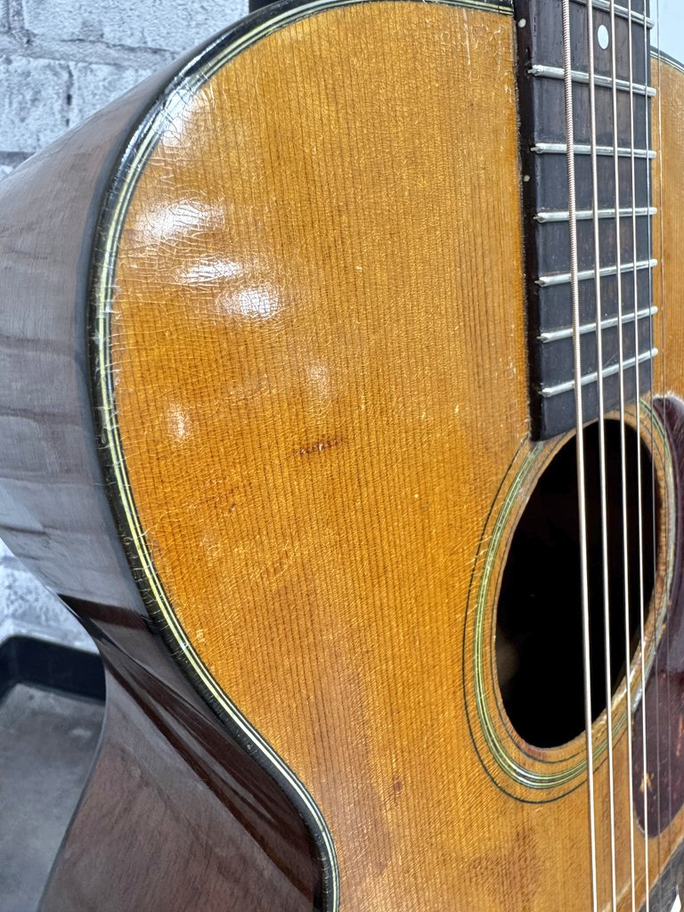 2ndgkkkn's tweet photo. 【御茶ノ水店】

ー入荷情報ー
Martin / 0-18  1951年製

この度、素晴らしい1本が入荷致しました！！！1951年製Martin 0-18になります！

リフレット、リナットが実施されており、さらに弦高が平均2.0mmとプレイアビリティ抜群です✨

0サイズとは思えない鳴りを是非店頭にてお試しください！😎👍 https://t.co/OUdKo4h0as