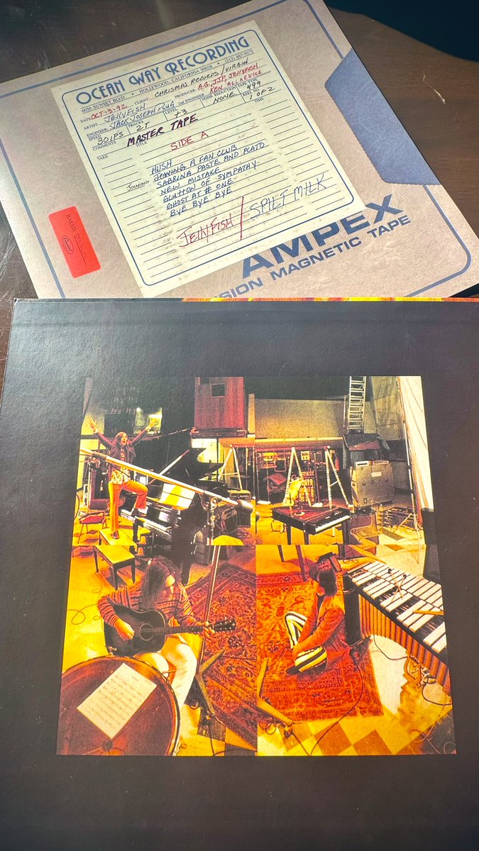 redbream's tweet photo. 伝説のバンド Jellyfifhの2nd album “Spilt Milk” リマスター盤がアメリカから届いたよ！音質良くて感動! 今も、QuattroステージでAndyが立ってドラム叩いてた姿を思い出します。Great Memories! 
因みにレコードは以下のサイトでまだ買えるよ
https://t.co/myAxrV21ec https://t.co/5K68oPsrmz