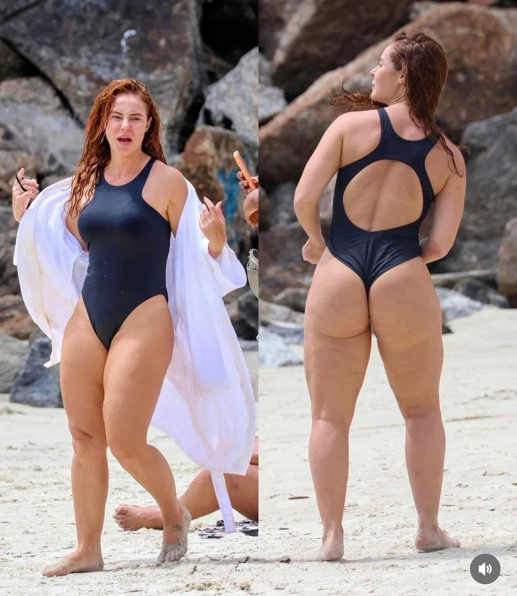 Paola oliveira  na praia ❤️