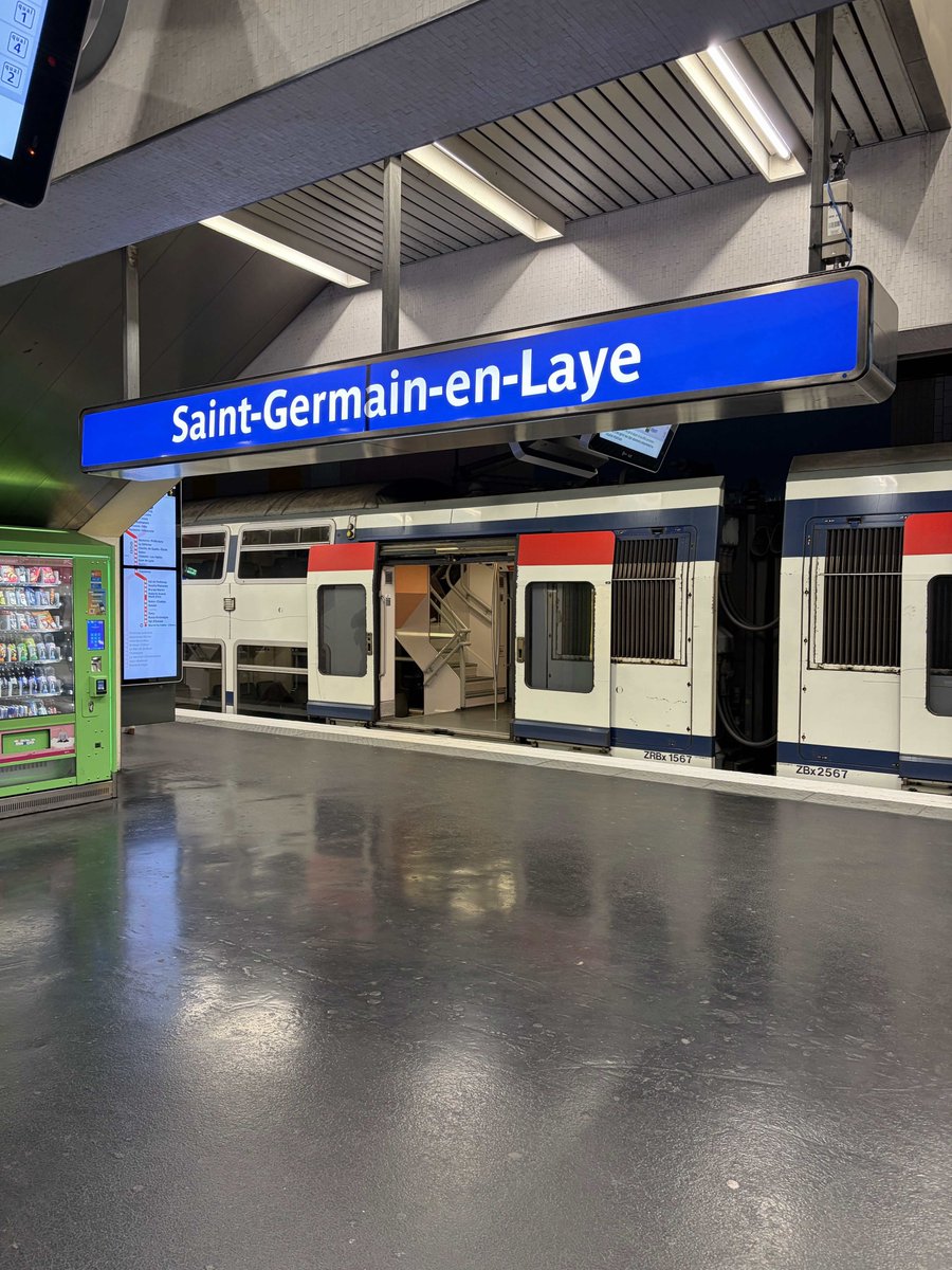 Fuck every station in FRANCE tweet media