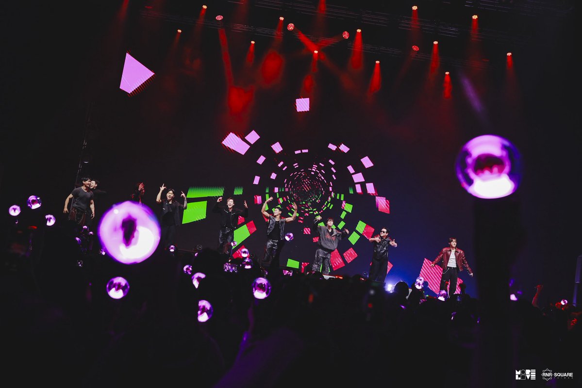 MORE LIVE tweet media