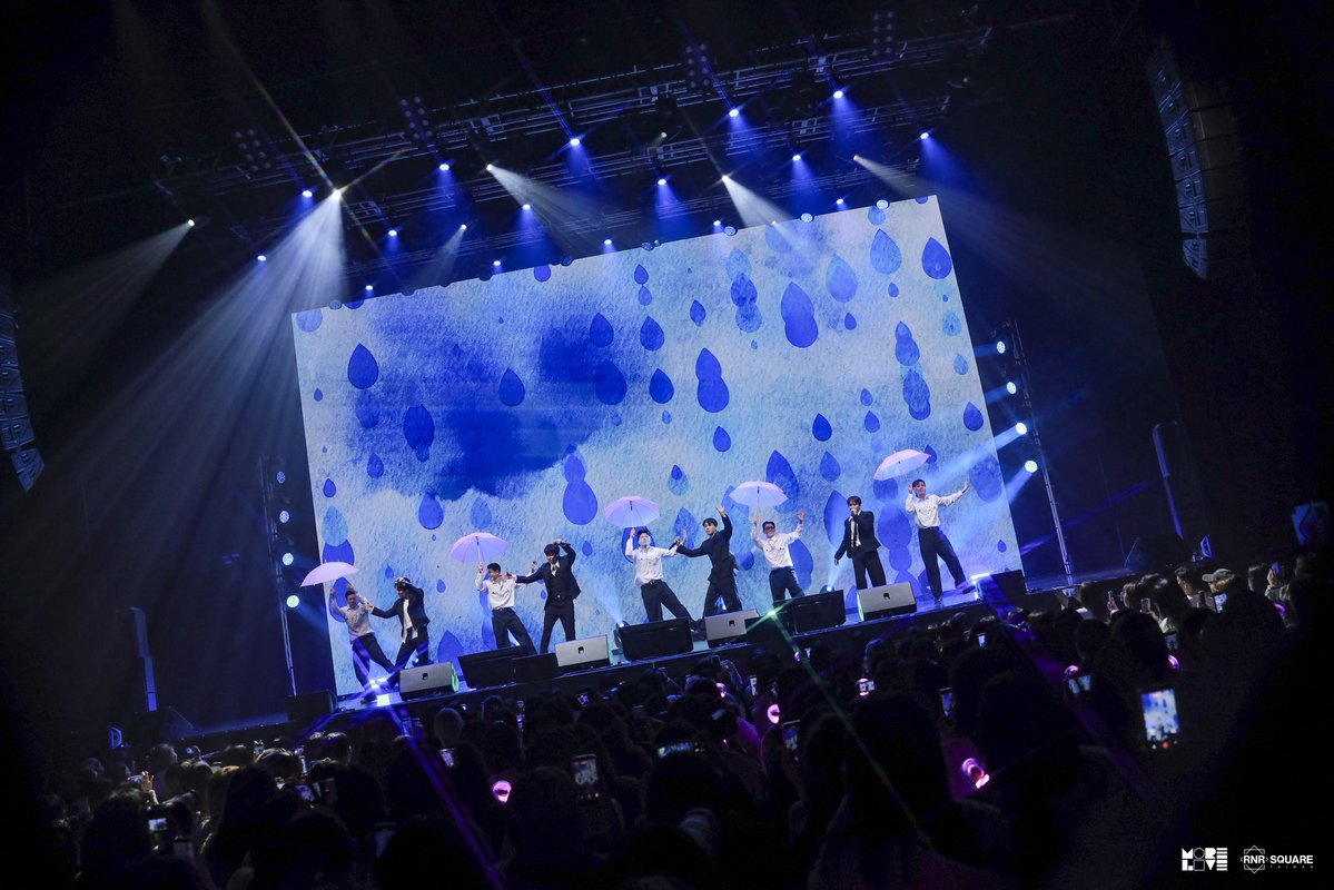 MORE LIVE tweet media