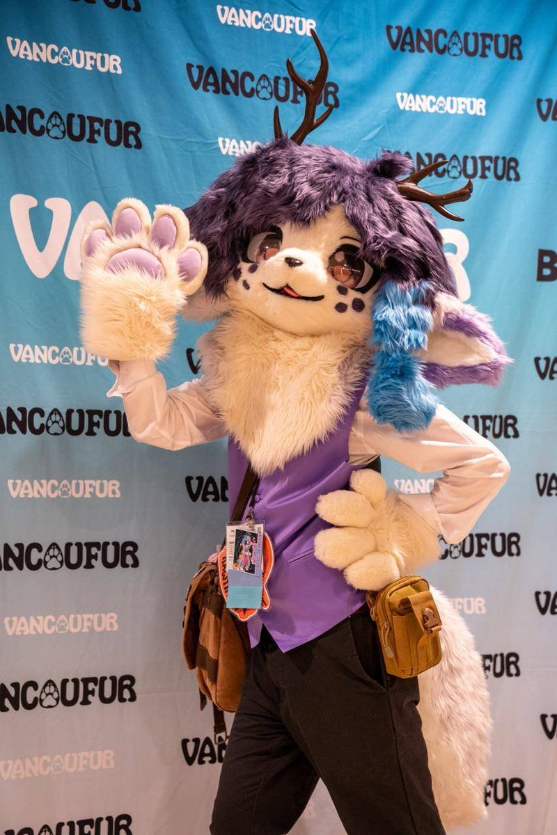 Fawnyglow ➡️ VancouFur 2026 tweet media