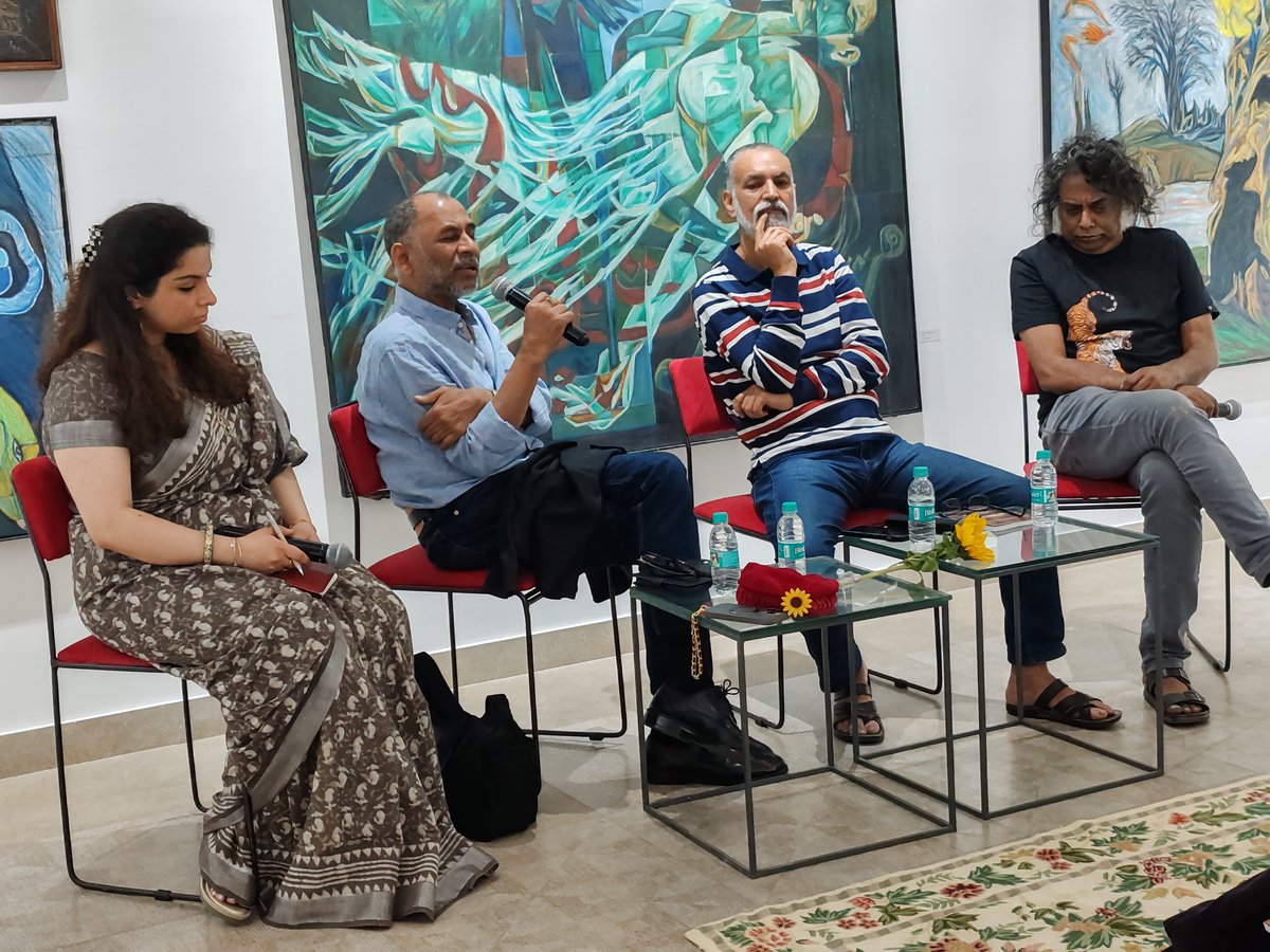 GalleryONKAF's tweet photo. As part of the ongoing exhibition “i belong to the missing side” at Gallery ONKAF, it was a pleasure to welcome the artist, Inder Salim, alongside our special guests, Dr. Kaushik Bhaumik and Ravi Agarwal for an engaging and thoughtful discussion. https://t.co/xISLLxNXbt