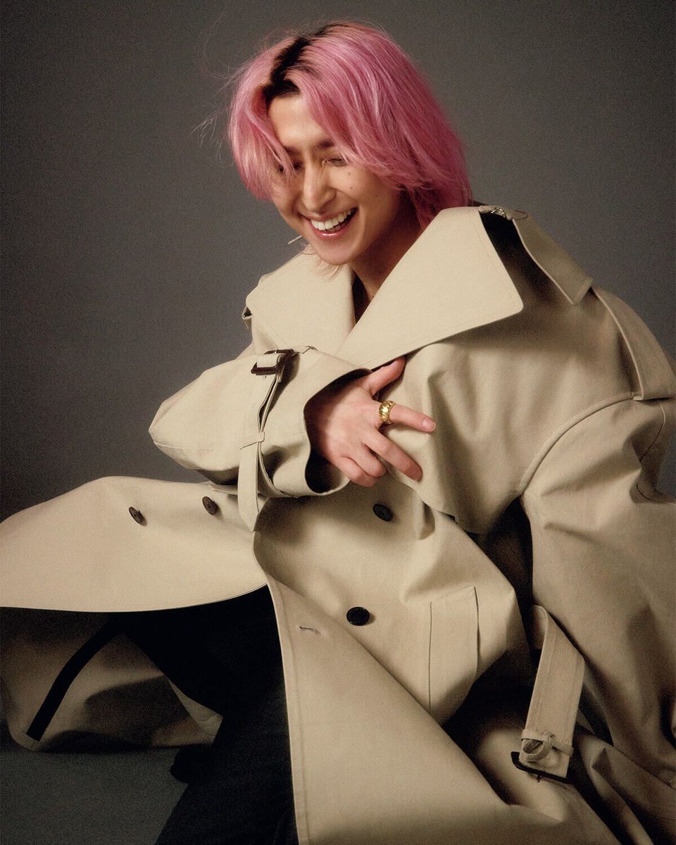 #佐久間大介 「踊っている最中は、観客の視線を自分から逸らせたくない。『俺だけを見ろ』という強い思いは忘れないようにしています」 
踊ること、演じること、そして自分のこと。フィガロジャポンに語った、インタビュー記事を一部の写真とともに全文公開中。

▼記事はこちら。