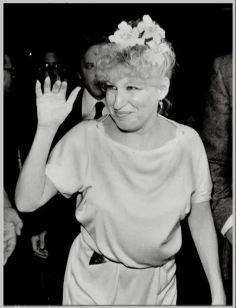 BootlegBette's tweet image. Bette Midler in Biography: The Essential Reading List

bootlegbetty.com/2026/03/10/bet…

#BetteMidler, #Biography, #Books, #Reading, #ReadingList

To Read The Article, Click The Link Above Or Copy/Paste It In Your Browser!