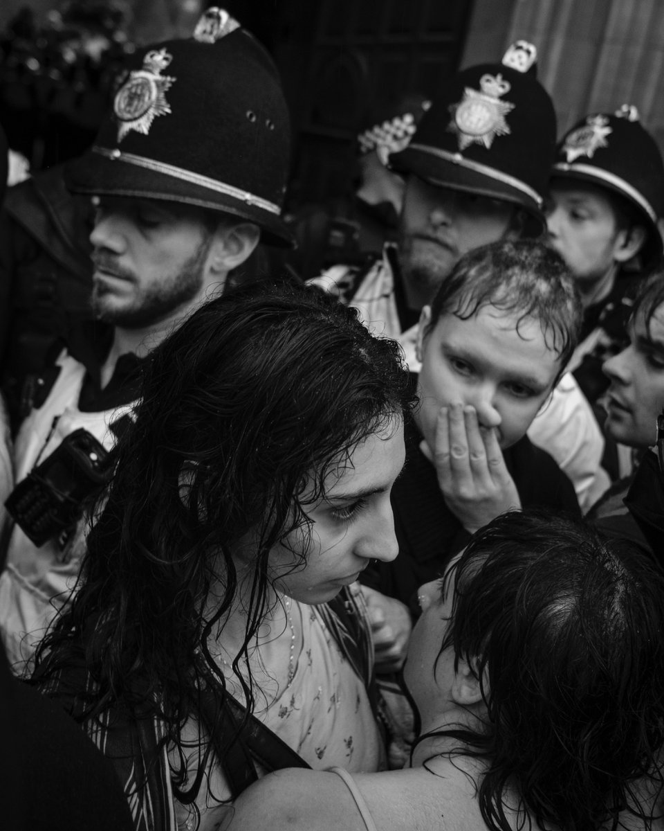 Side Gallery tweet media