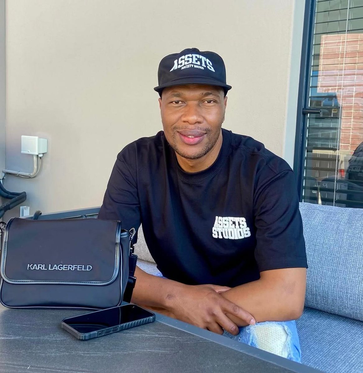 Musa_Khawula's tweet photo. Thulani Qithi has opened a protection order against his now ex-girlfriend Bokang Seshebe citing harassment, verbal abuse and financial abuse. 

Thulani Qithi feels taken advantage of after paying for Bokang Seshebe's university fees at the University of Free State where she is studying Psychology.

Thulani Qithi broke up with Bokang Seshebe in September of 2025 and Bokang Seshebe has been stalking, harassing and intimidating his new girlfriend/s and tarnishing his image in the small lil town of Bloemfontein.