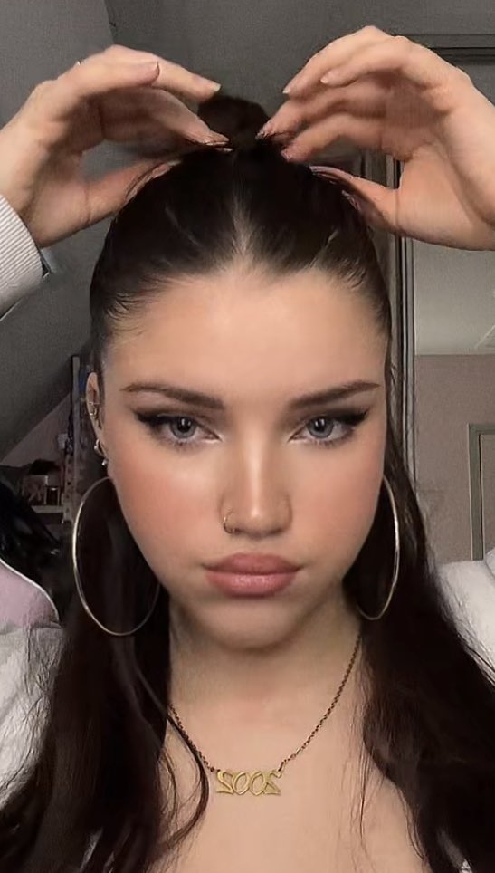 ❥ ʀᴏᴍʏ tweet media