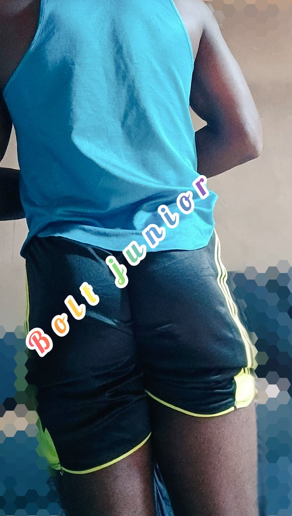 Bolt Junior tweet media