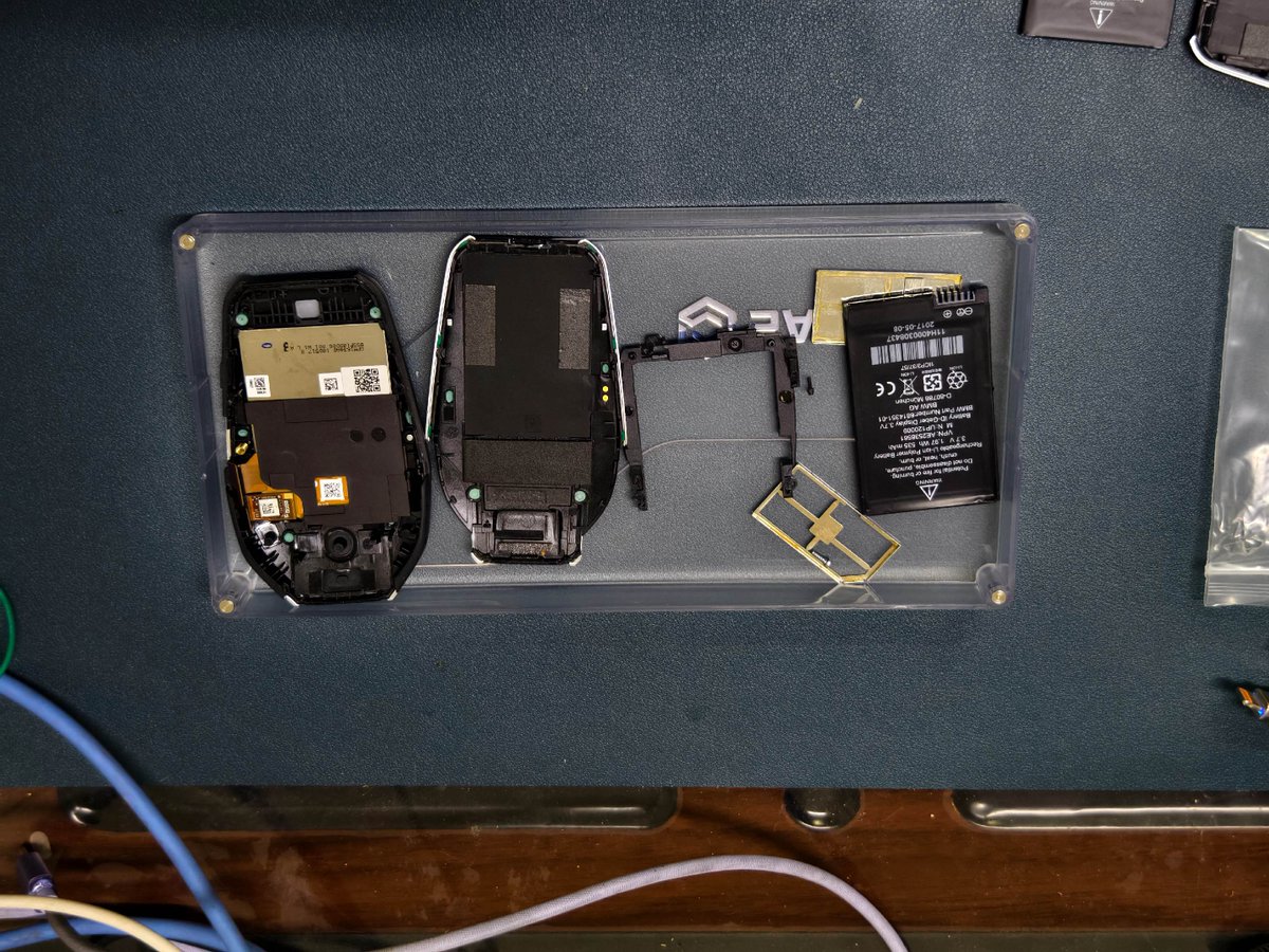 Xhorse VVDI Key Tool Plus copy BMW LCD display BDC3 key ok