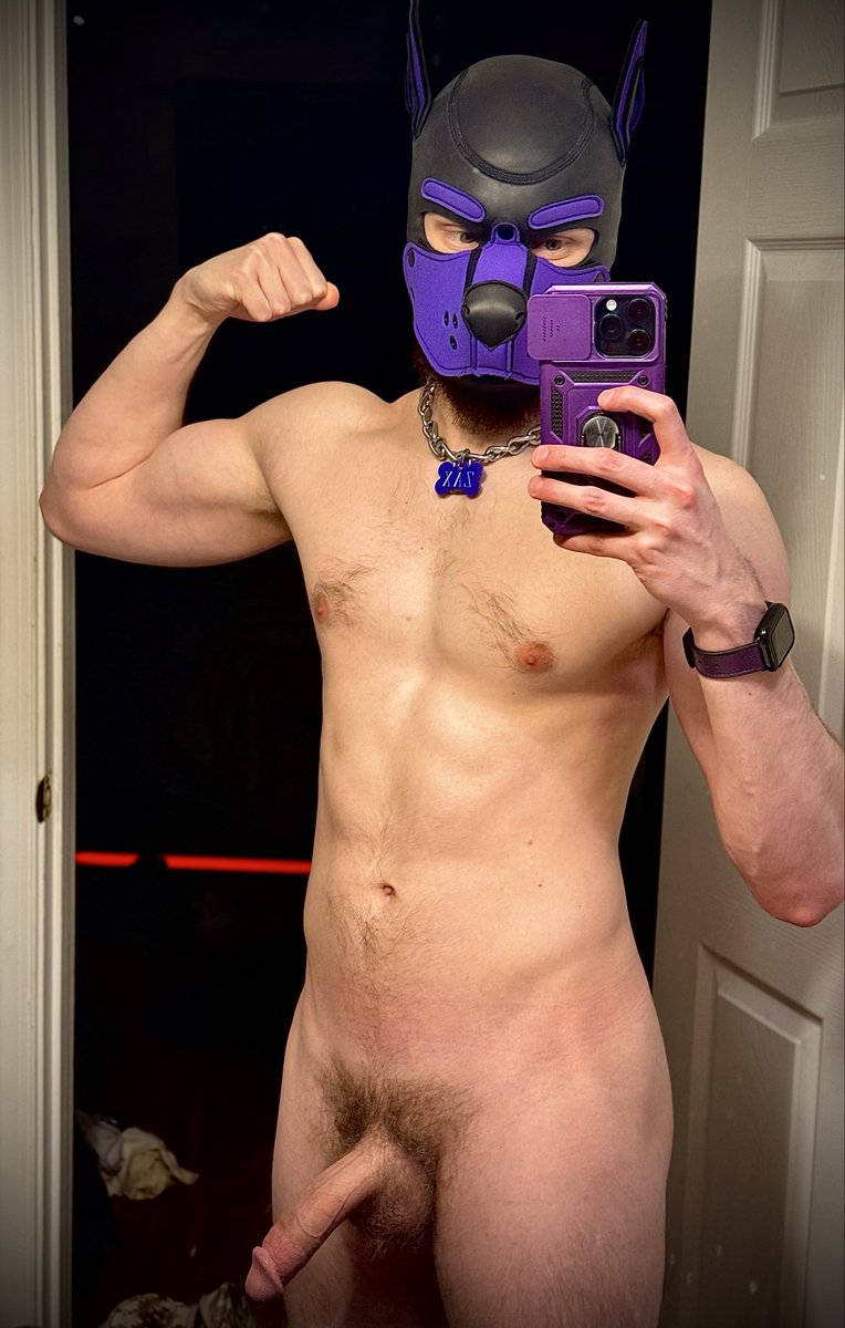 Zaxy1012's tweet photo. Working out and getting stronger 💪🏻🐾

Also who knew the hardest part of working out is having to replace your wardrobe 😅 https://t.co/bQoLZGGKfa