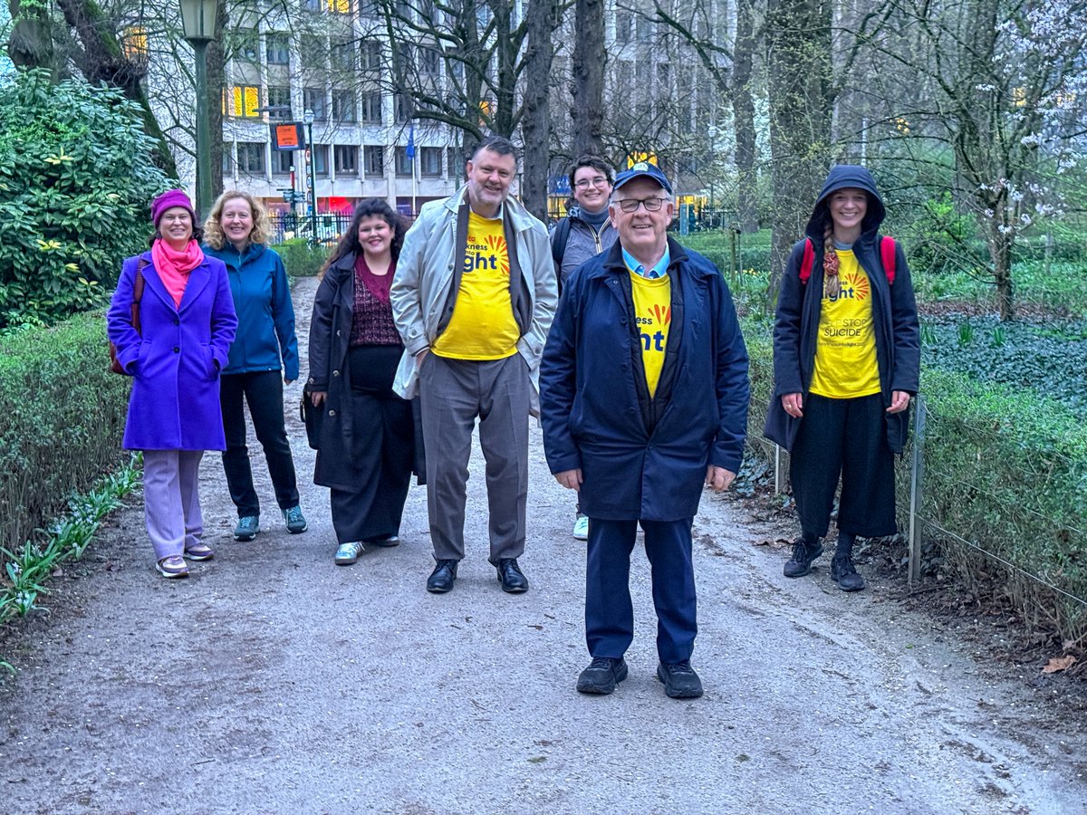 EESC_President's tweet photo. Walking with my cabinet at Cinquantenaire for #DarknessIntoLight.

This powerful initiative by Pieta brings communities together worldwide to raise awareness for #SuicidePrevention and #MentalHealth.

Grateful to Sarah Ironside and all the volunteers who make this walk possible. https://t.co/uW92DCjPjR