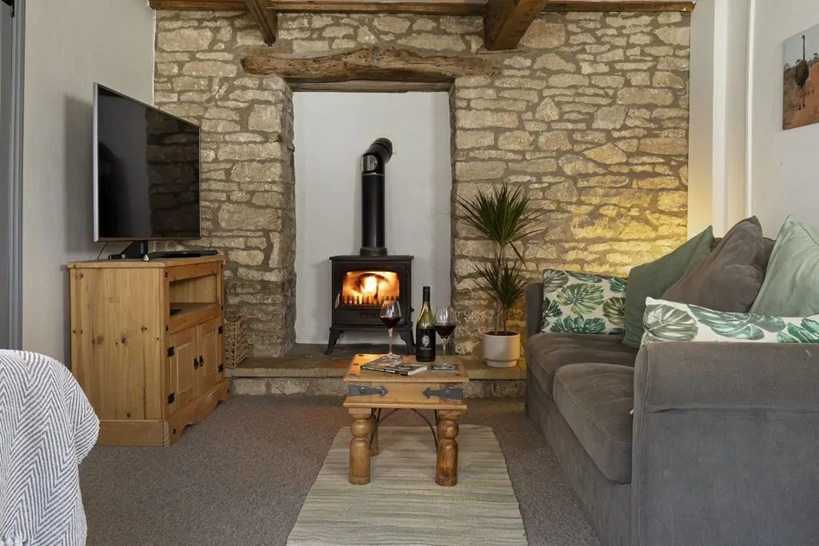 StayCotswold tweet media