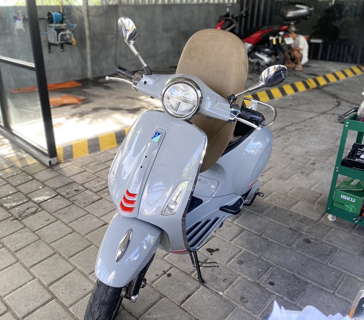 Gusti Ngurah tweet media