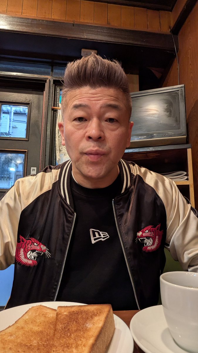 古賀シュウ tweet media