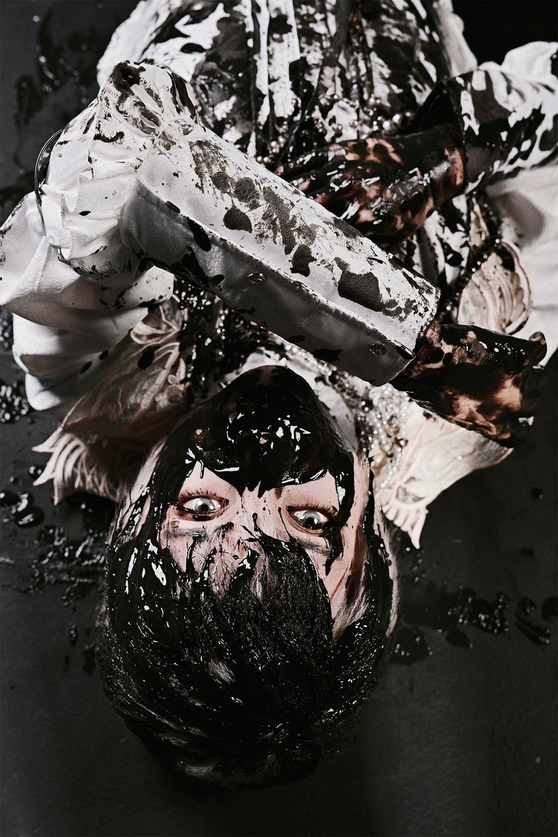 tomekiss tweet media