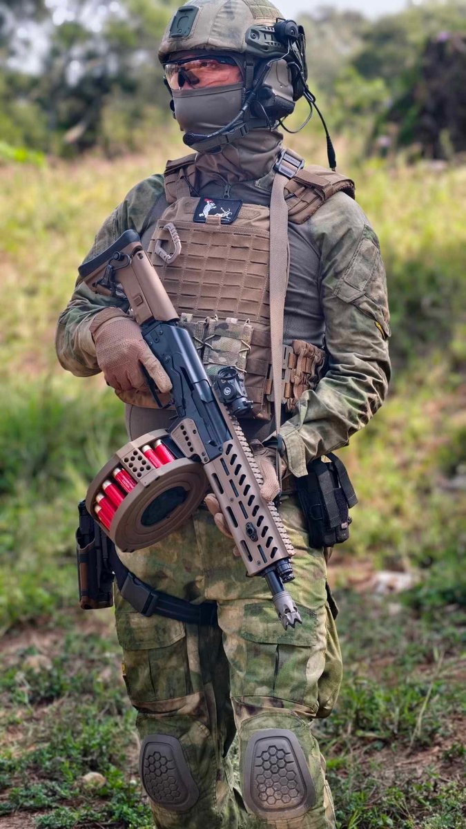 jasny_0528's tweet photo. Last weekend gaming 
Big drums better
#airsoft #siaga12 #ITPairsoft https://t.co/FsqpdKeF0G