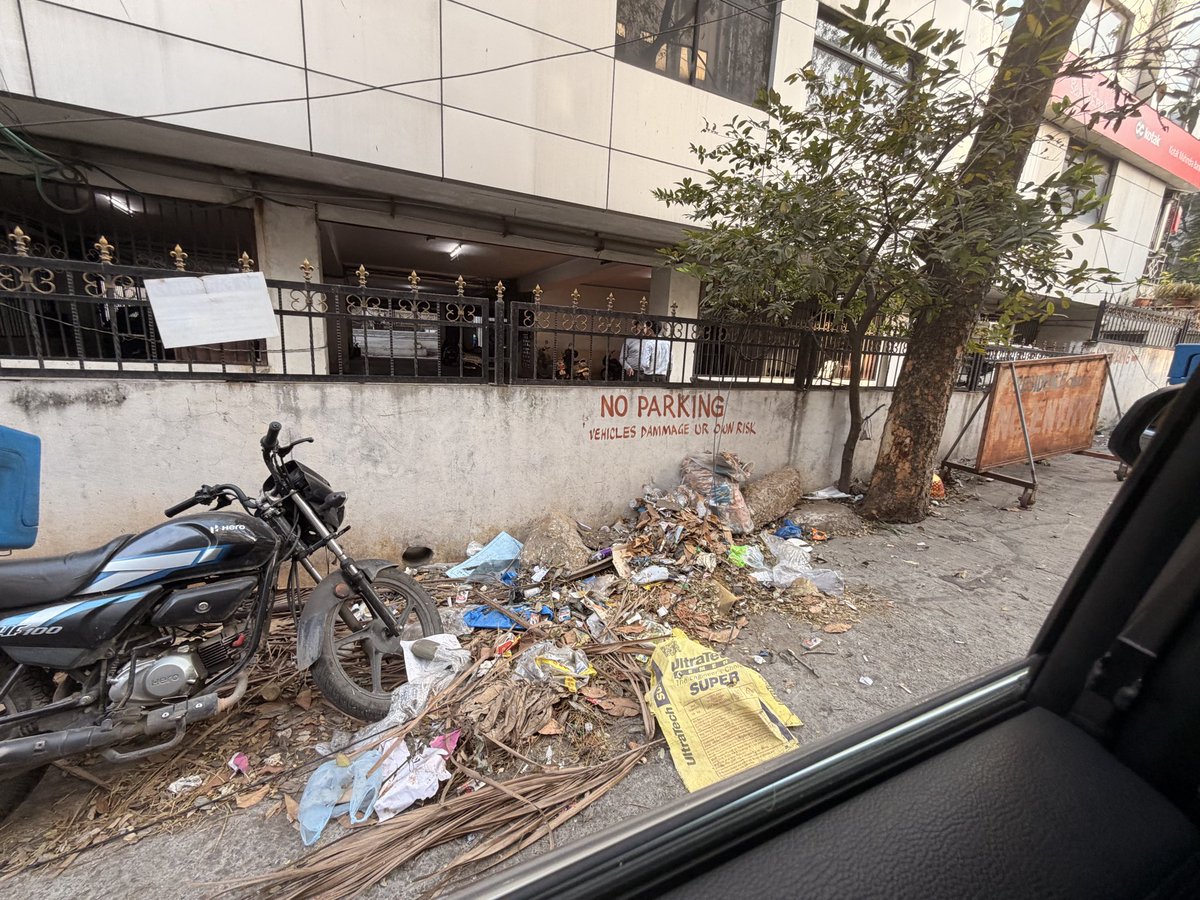 cosmosbound's tweet photo. Another day of complaining about the garbage dumping on Somajiguda – Raj Bhavan Road.

Despite raising multiple complaints earlier on the GHMC app, garbage continues to be dumped here and the area around our homes keeps turning into a dumping yard.

I raised another complaint yesterday as well — still no response on the app.

As I mentioned earlier, this is core Hyderabad, Raj Bhavan Road near the CM’s office, yet basic sanitation issues continue with no resolution and no accountability.

Clearing garbage occasionally is not enough at this point — the root cause must be addressed. Why is a residential area being allowed to become a dumping ground?

@GHMCOnline @CommissionrGHMC @ZC_Khairatabad @TelanganaCMO @revanth_anumula