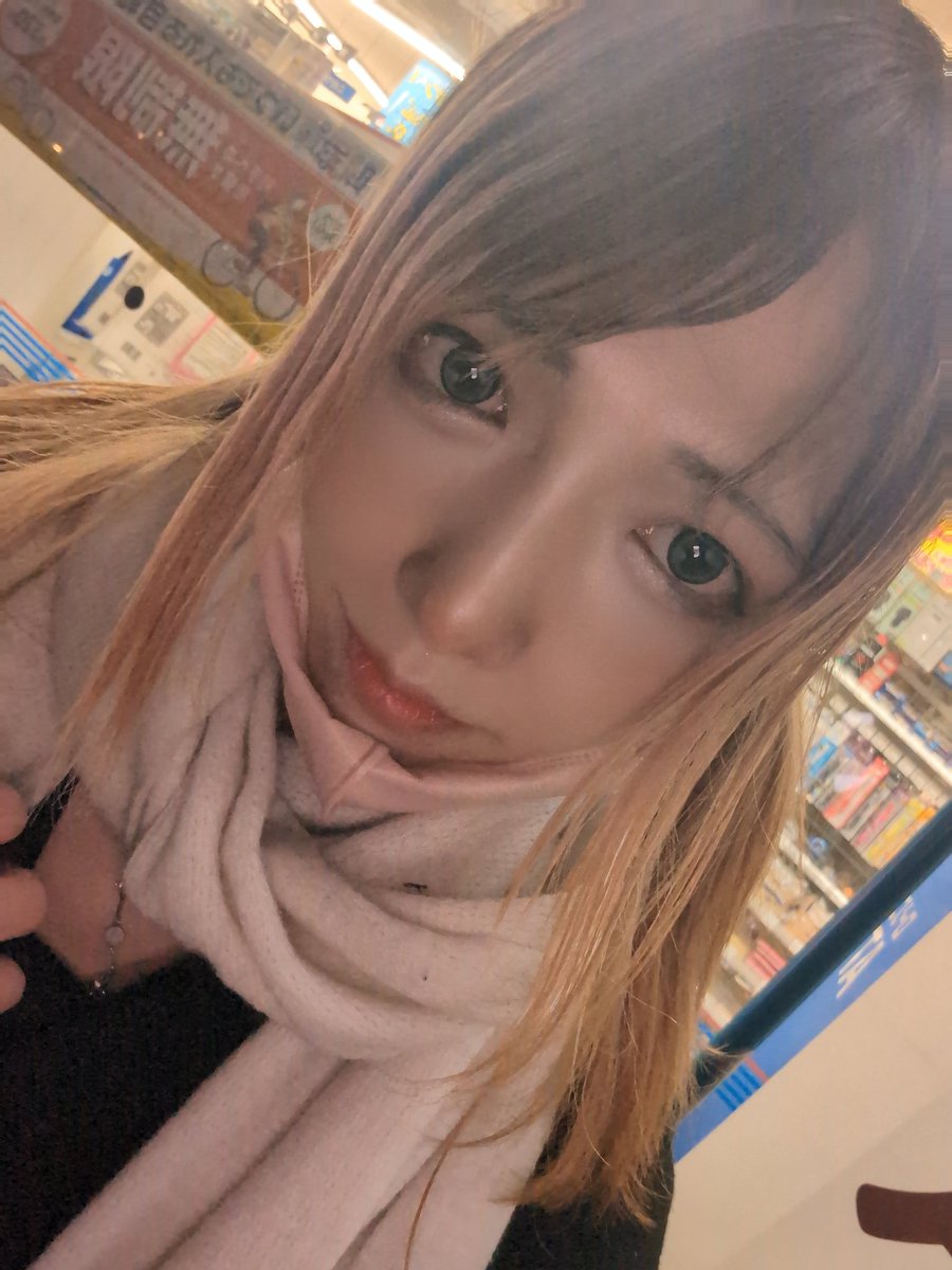 mimimi1019mi's tweet photo. 最近また寒くなってる気がするぅ！！
#男の娘 #ニューハーフ https://t.co/zWy2bQuDRr