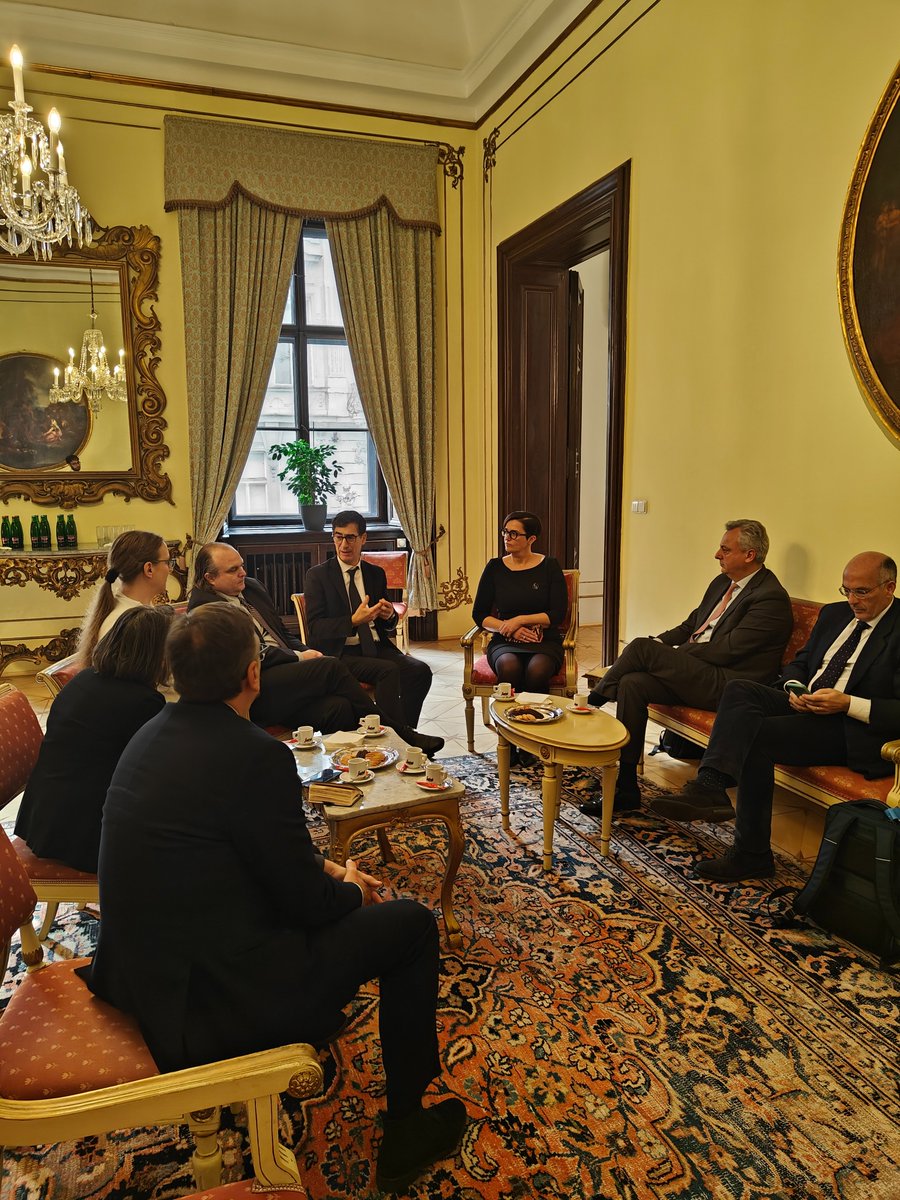 Italy in Czech Republic tweet media