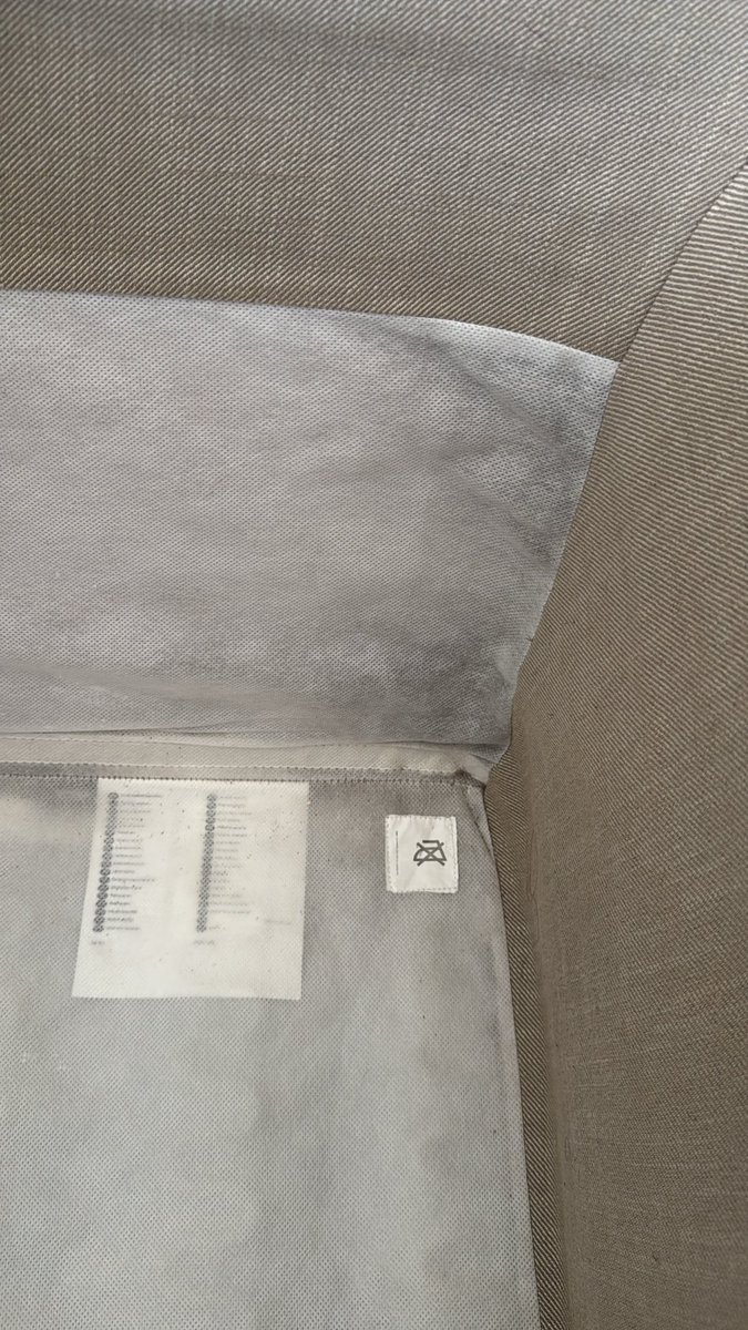 HabibaSaud's tweet photo. لما يا @IKEAsaudiarabia ووست إلم!
لا أستطيع غسل هذا الجزء من اللبس بسبب الاقتصاد في القماش! https://t.co/WzYDOehd4y