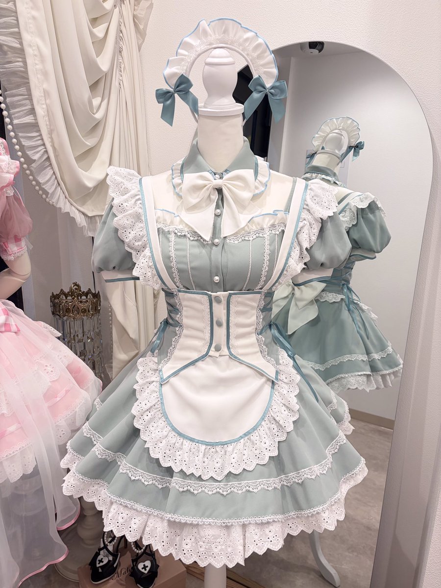 🤍𝟷𝟹𝚝𝚑 𝙰𝚗𝚗𝚒𝚟𝚎𝚛𝚜𝚊𝚛𝚢 𝙼𝚊𝚒𝚍 🤍 シンプルで上品な