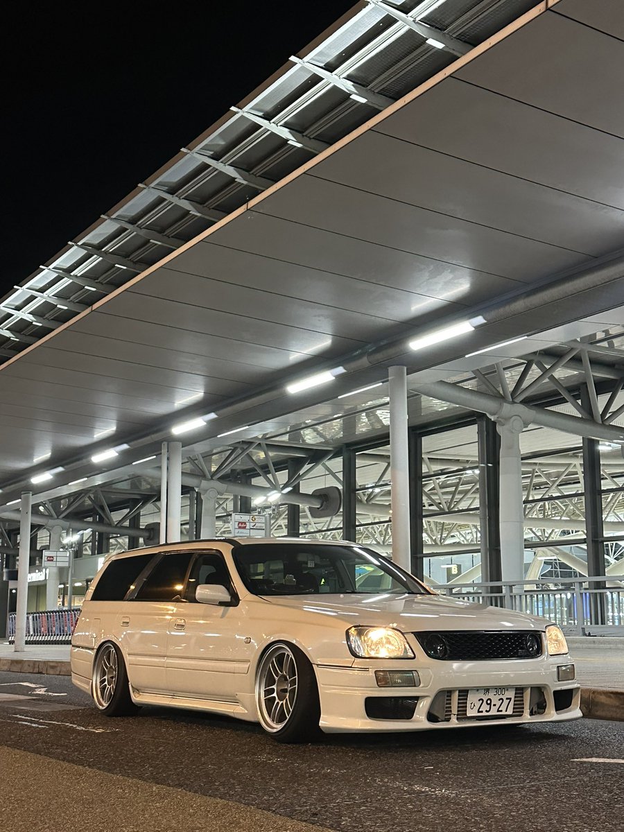 illest5137's tweet photo. 純ベタカッコいいなー、🥹
グレードも似た様な感じやし、
めっちゃ並べたいけど絶賛車検切れなう… https://t.co/Q8rURhJFmJ