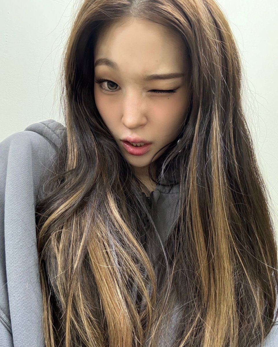 나잇 tweet media