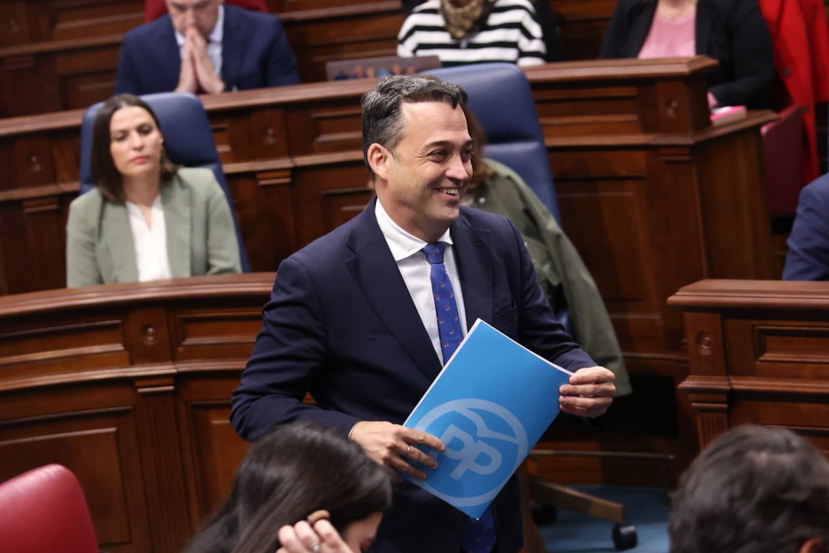 Parlamento Canarias tweet media