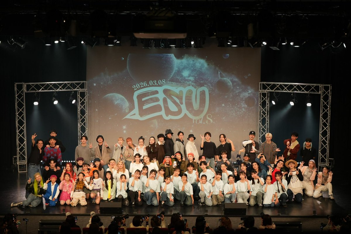 kentahino's tweet image. ⁡
2026.03.08
ESU vol.8
ありがとうございました。
⁡
昼の部は
4人で楽しくわいわい
⁡
夜の部は
ダンサーの皆さんとエネルギッシュに
⁡
またこの空間で歌えたことに感謝です。
⁡
来てくれた皆さん、
ありがとうございました。
⁡
りょーたありがとうね🫶🏼💋💋💋
⁡
#ESU #日野健太
⁡