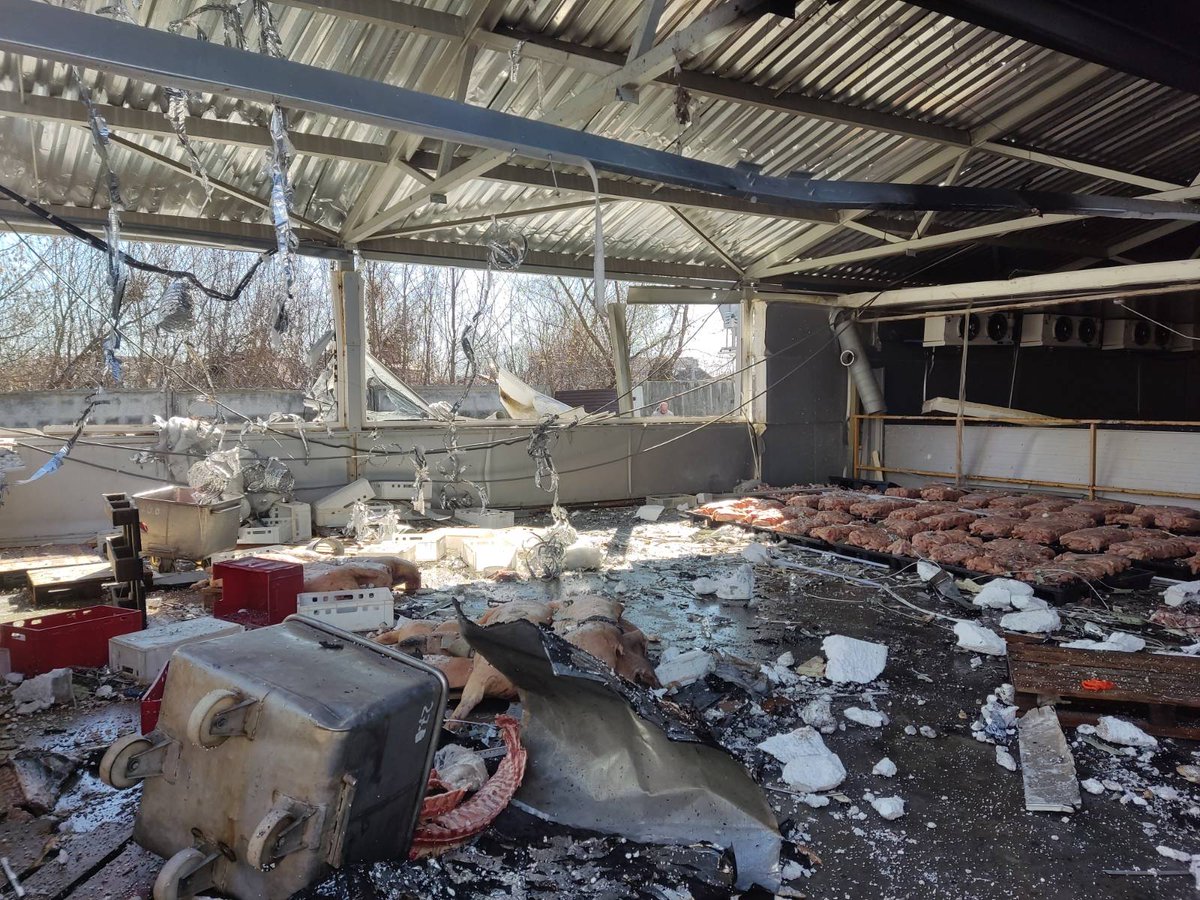 #Kharkiv city update March 11, 2026. At 8:00 a #Russian drone hit the meat processing facility killing 2 and wounding 7 workers. The hit site is 10 km away from me, but I heard the impact.
Photo by Yevhen Tytarenko.
#RussianWarCrimes