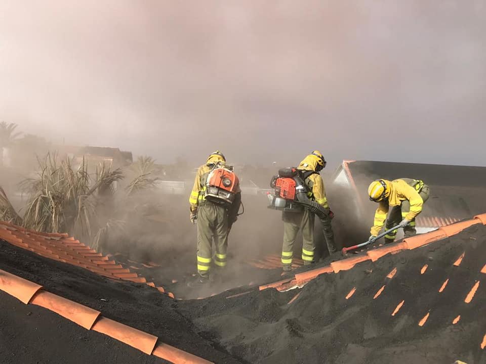 🧑‍🚒 Reconocemos a la asociación medioambiental de voluntarios SinSuela en los Premios Insulares 2026

cabildodelapalma.es/es/el-cabildo-…

<a href="/SergioR08528583/">Sergio Rodríguez CC</a>