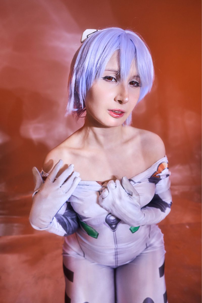 Cosplay Deviants tweet media