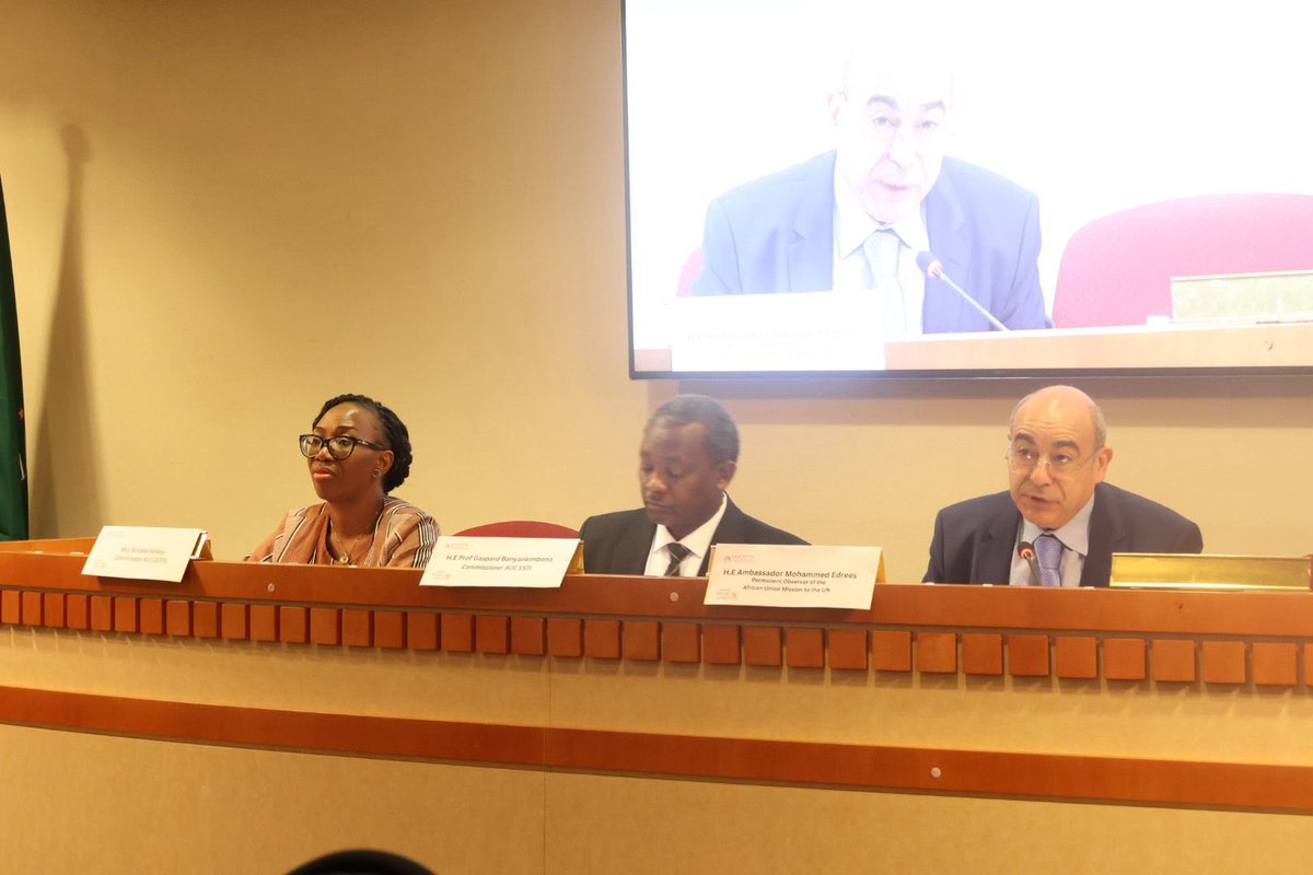 AfricanUnionUN's tweet image. #HappeningNow | #CSW70  
The @AfricanUnionUN is hosting a high-level side event on “Harnessing Girls’ and Women’s #Education for Women’s #Leadership, Resilience and #Transformation in Conflict-Affected Communities”, organised by @AU_CIEFFA and partners.

The opening segment
