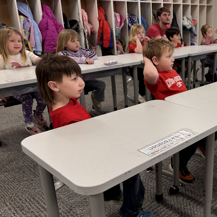 Lyons Decatur tweet media