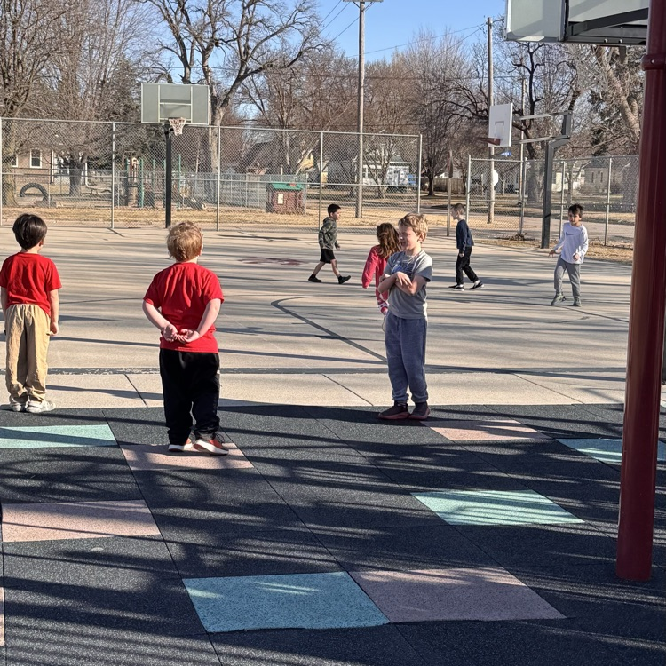 Lyons Decatur tweet media