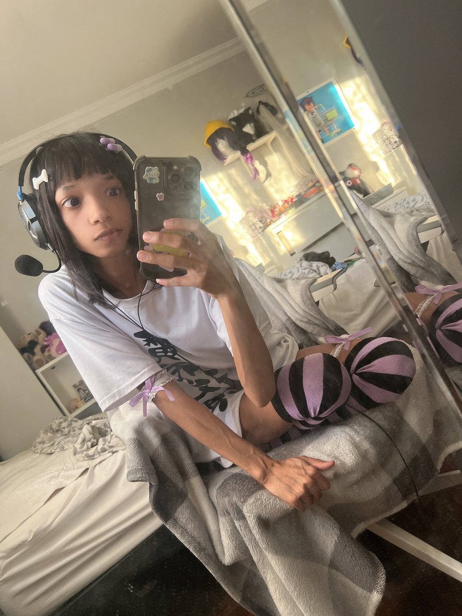 iris❄️👁️ tweet media