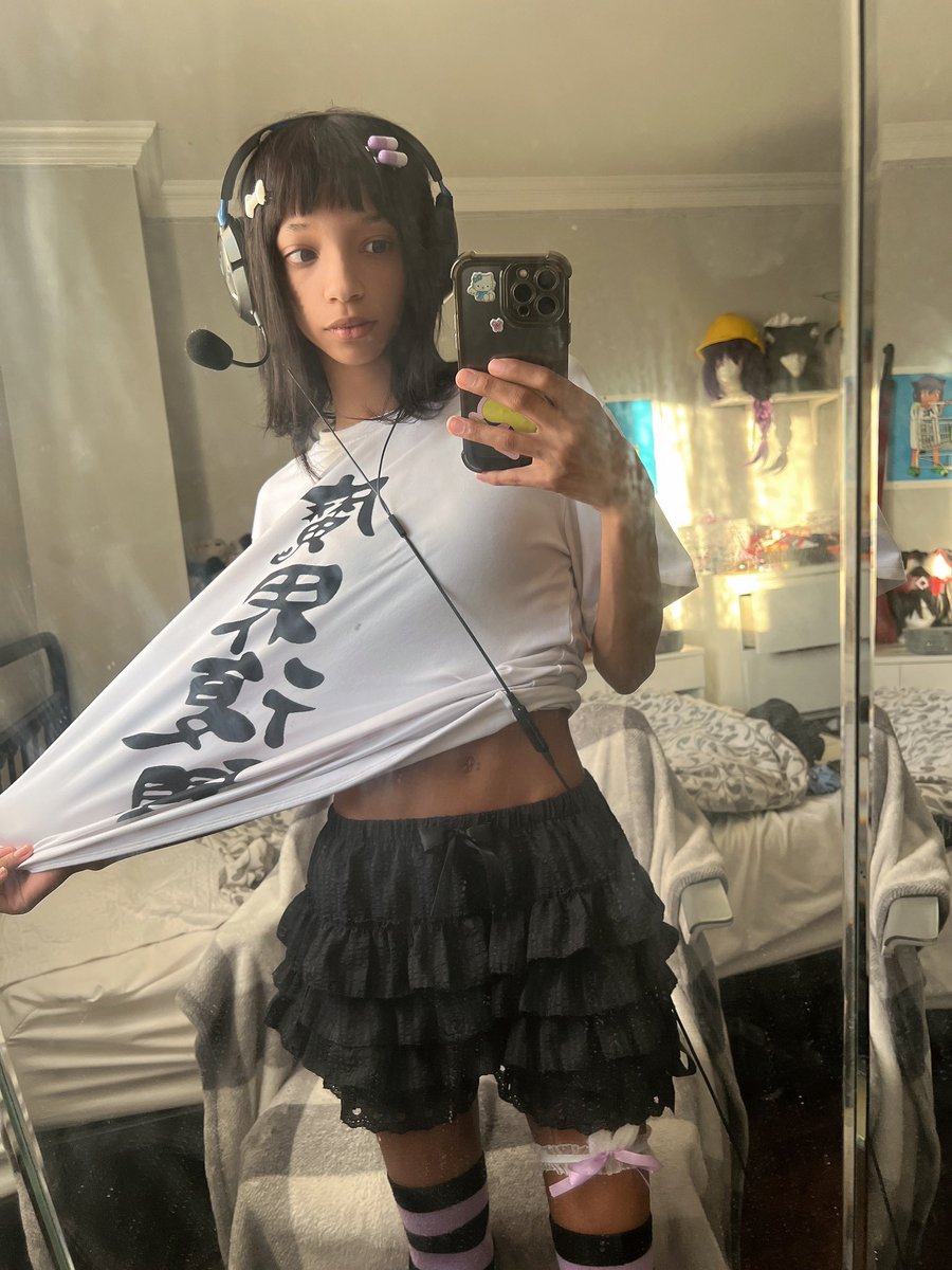 iris❄️👁️ tweet media