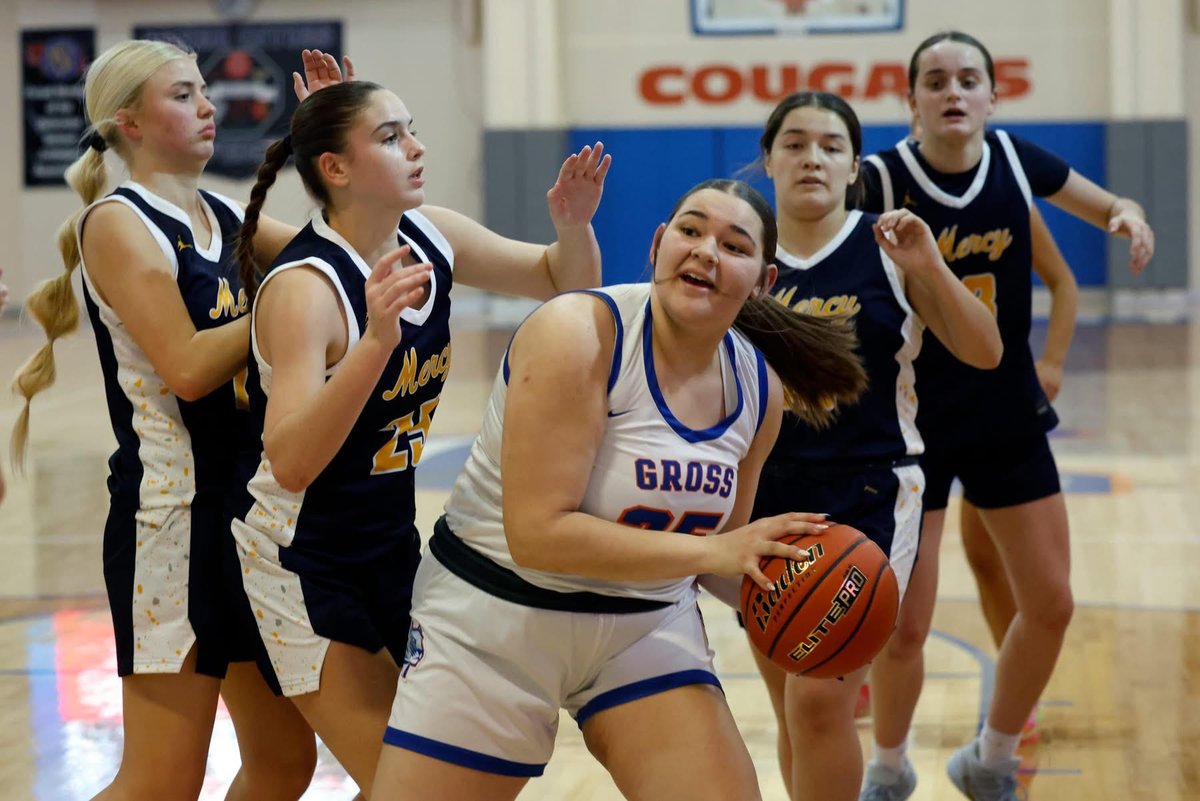 370 Select tweet media