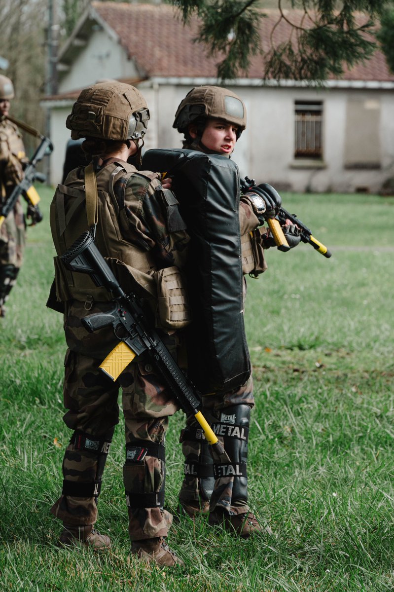 2e régiment de dragons tweet media