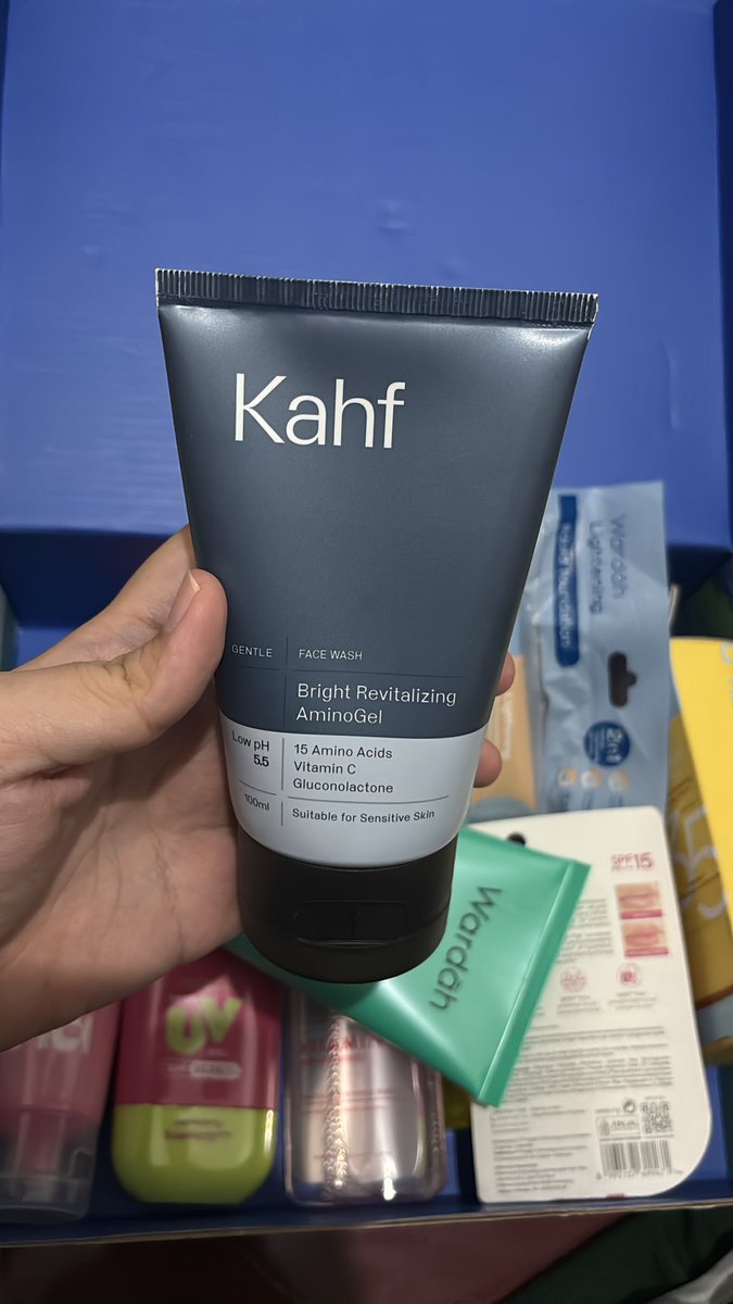 zora - wts emina wardah sunscreen & lip tweet media