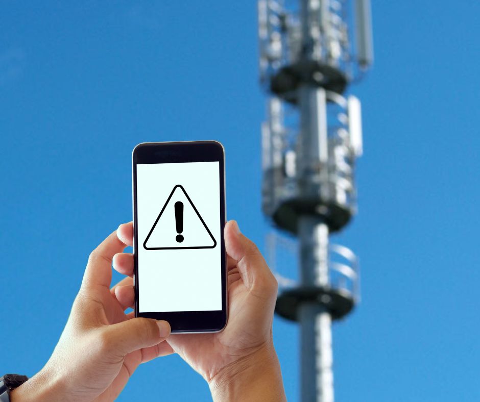 Morgen ist landesweiter Sirenen-Warntag: Um 11 Uhr heulen in #Nürnberg mehr als 100 Sirenen. Ihre Handys geben einen Warnton ab – und die Warn-Apps Katwarn und Nina werden ausgelöst. Der Hintergrund: Wir testen wieder unsere Warnsirenen. go.nuernberg.de/ZA0HFQ3e