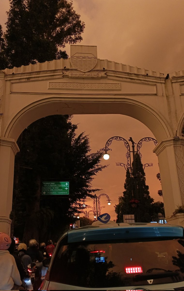 Hallo nder🍉 tweet media