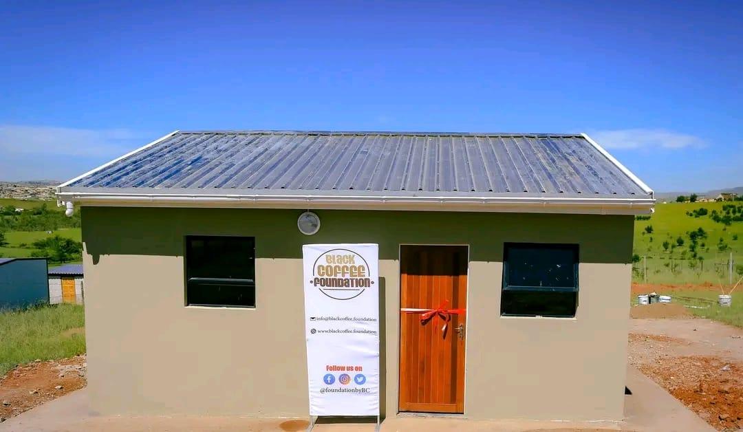 South African DJ, Black Coffee has built houses for families who were affected by floods.

He delivered the first set of houses to families that were displaced in Mthatha.