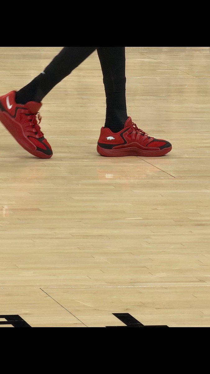 Arkansas Basketball Equipment tweet media